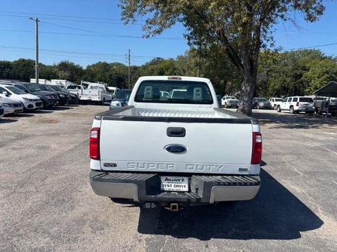 Used 2011 Ford F250 XL w/ PWR Equipment Group image 4