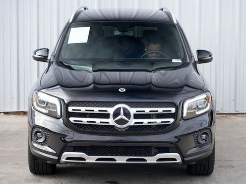 Used 2022 Mercedes-Benz GLB 250 w/ Premium Package image 47