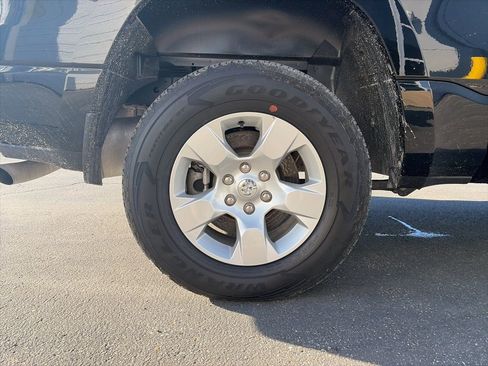 Used 2023 RAM 1500 Big Horn image 9