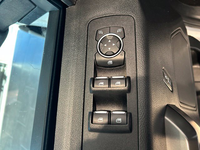 Used 2019 Ford F150 XLT w/ Equipment Group 302A Luxury AWD/4WD image 11
