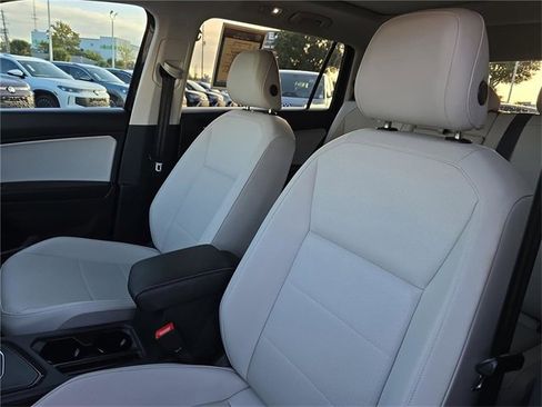 Used 2021 Volkswagen Tiguan SEL image 13