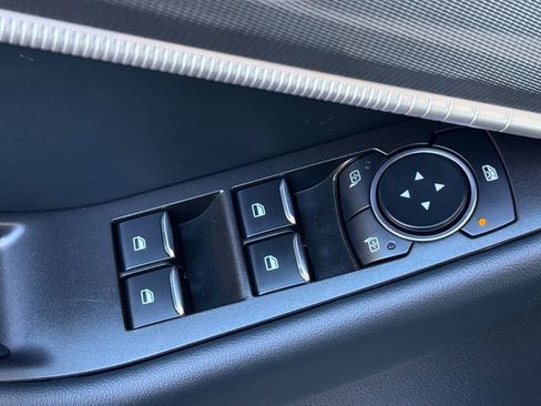 Used 2025 Ford Explorer ST-Line image 17