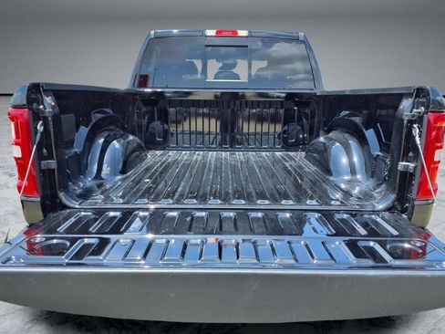 Used 2026 RAM 1500 Laramie AWD/4WD image 10