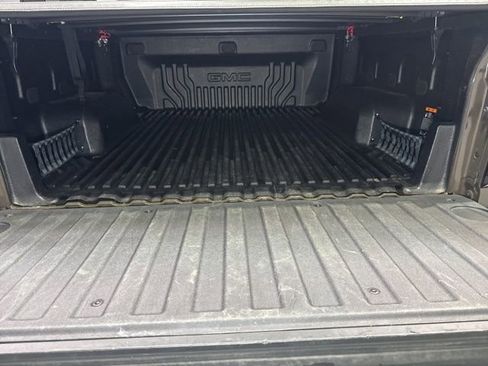 Used 2024 GMC Sierra 1500 Elevation image 24