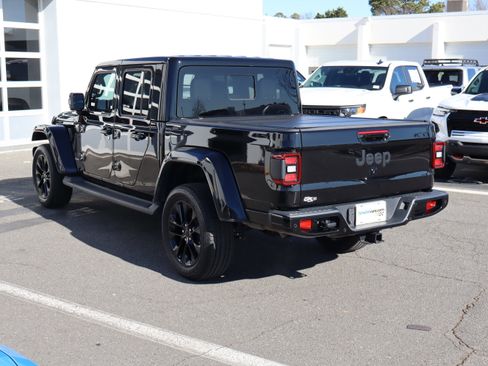 Used 2022 Jeep Gladiator Overland image 8