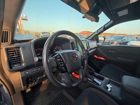 Used 2024 Nissan Frontier PRO-4X w/ Technology Package AWD/4WD image 37