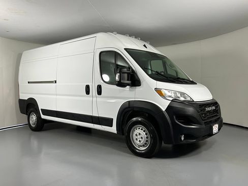 Used 2026 RAM ProMaster 3500 w/ Convenience Group FWD image 1