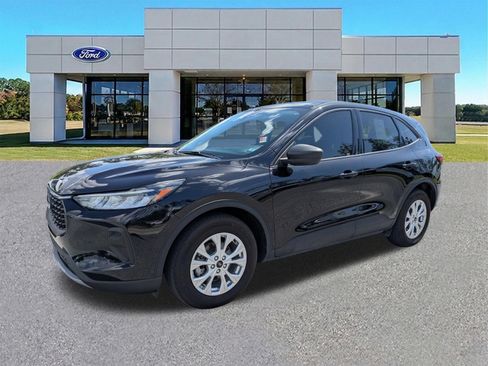 Certified 2025 Ford Escape Active FWD image 4