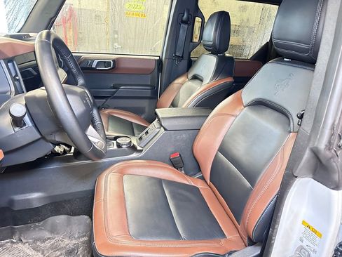 Certified 2024 Ford Bronco Outer Banks image 9