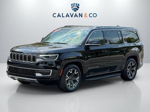Used 2024 Jeep Wagoneer Series III AWD/4WD image 3
