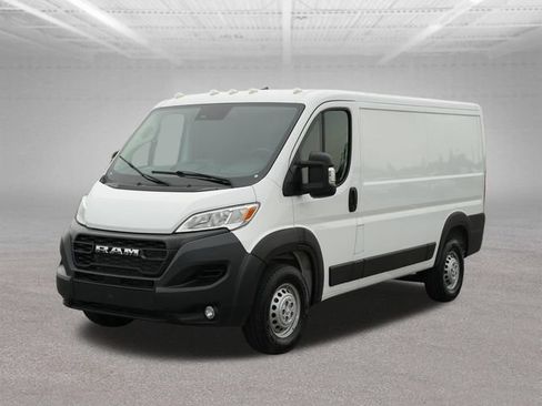 Used 2024 RAM ProMaster 3500 w/ Convenience Group FWD image 3