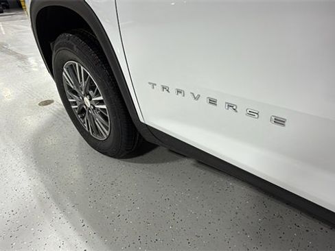 New 2026 Chevrolet Traverse LT w/ Driver Confidence Package image 17