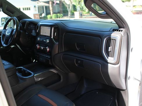 Used 2021 GMC Sierra 1500 AT4 w/ AT4 Preferred Package image 22