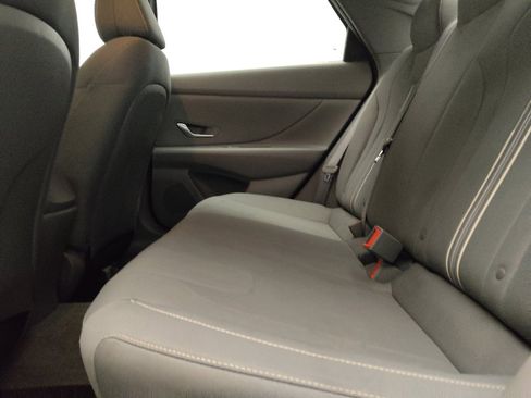 Used 2021 Hyundai Elantra SEL w/ Cargo Package FWD image 18