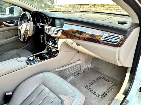 Used 2012 Mercedes-Benz CLS 550 image 20