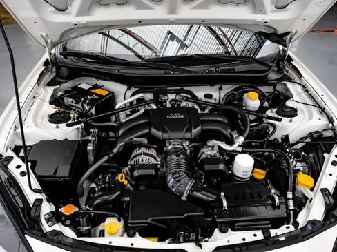 Used 2022 Toyota GR86 Premium w/ ALL Weather Mat Package (TMS) RWD image 53