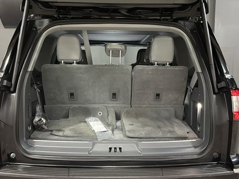 Used 2020 Lincoln Navigator Reserve w/ Equipment Group 208A Reserve AWD/4WD image 31