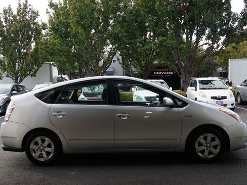 Used 2009 Toyota Prius Touring image 10