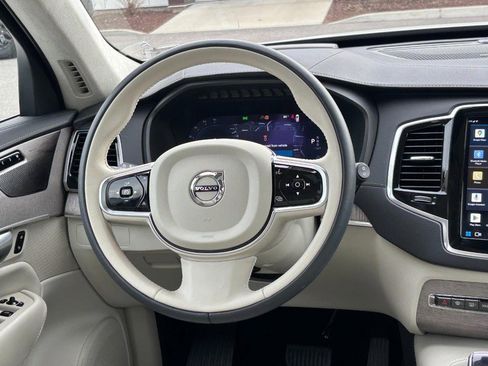 Used 2024 Volvo XC90 B6 Ultimate w/ Lounge Package image 13