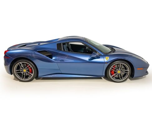 Certified 2019 Ferrari 488 Spider RWD image 8