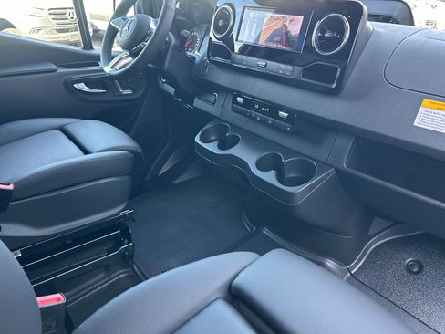 New 2026 Mercedes-Benz Sprinter 2500 image 16