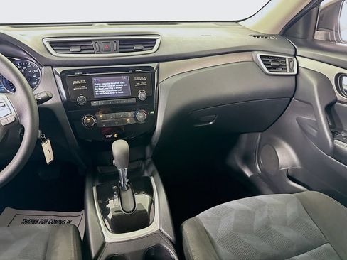 Used 2016 Nissan Rogue S w/ Appearance Package FWD image 26