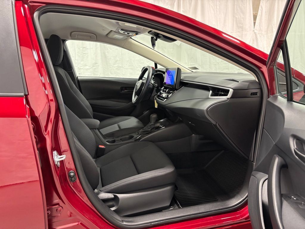 Used 2026 Toyota Corolla LE FWD image 55