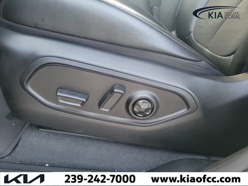 Used 2023 Jeep Grand Cherokee L Laredo AWD/4WD image 24