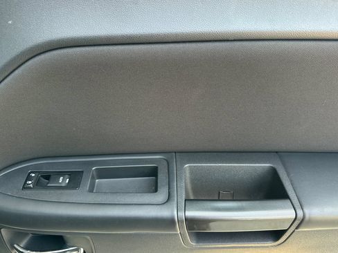 Used 2010 Dodge Challenger R/T RWD image 17