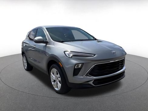 Used 2025 Buick Encore GX Preferred image 3