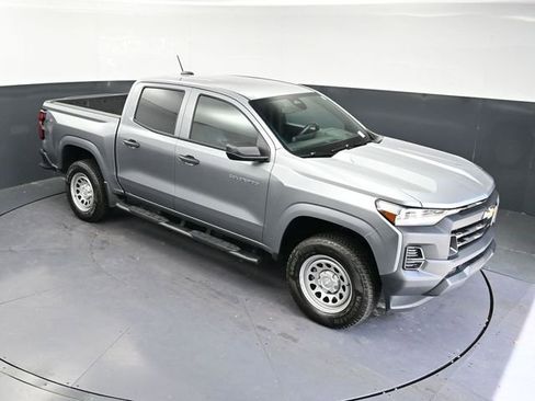 Used 2025 Chevrolet Colorado W/T RWD image 23