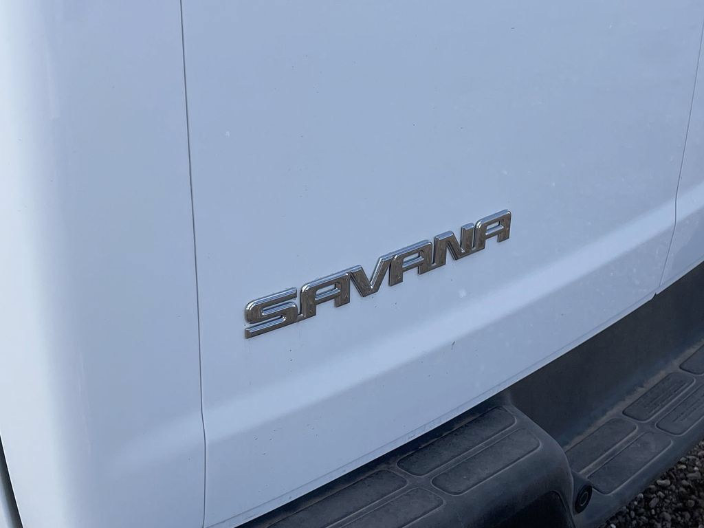New 2025 GMC Savana 2500 Extended w/ Driver Convenience Package RWD image 32