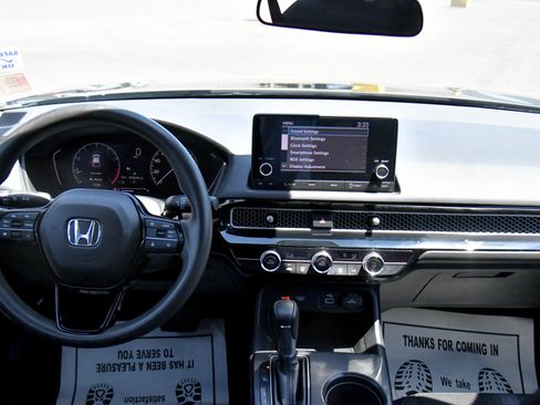 Used 2023 Honda Civic LX image 35