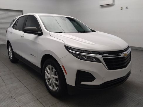 Used 2023 Chevrolet Equinox LS w/ LS Convenience Package FWD image 13
