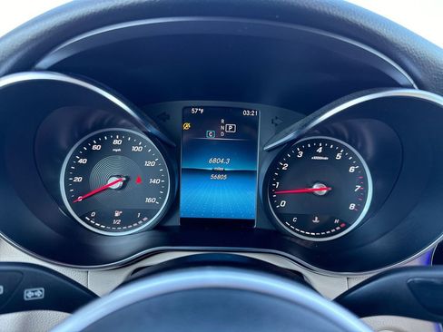 Used 2021 Mercedes-Benz GLC 300 w/ Premium Package image 15