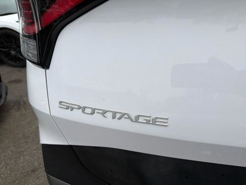 Used 2023 Kia Sportage X-Line image 9