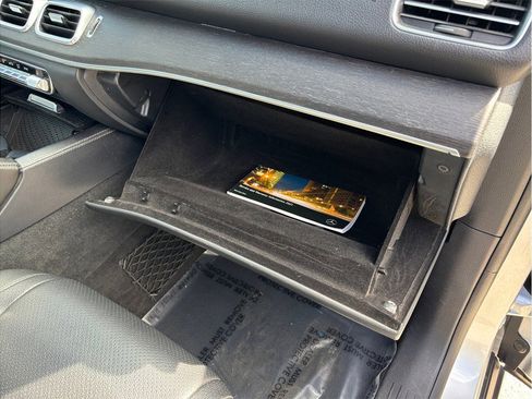 Used 2021 Mercedes-Benz GLE 350 GLE 350 4MATIC Sport Utility 4 w/ Premium Package image 48