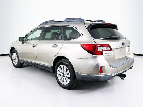 Used 2015 Subaru Outback 2.5i Premium image 4