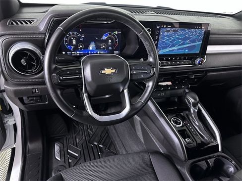 Used 2024 Chevrolet Colorado LT w/ LT Convenience Package II image 21