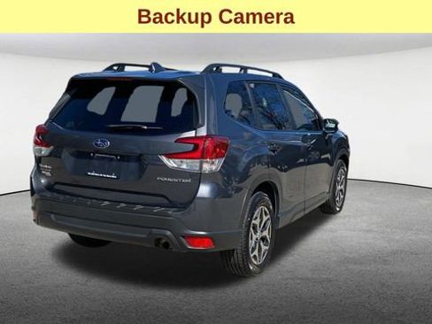 Certified 2022 Subaru Forester Premium AWD/4WD image 8