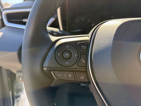 Used 2025 Toyota Corolla SE image 11