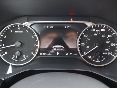 Used 2023 Nissan Pathfinder SL AWD/4WD image 31