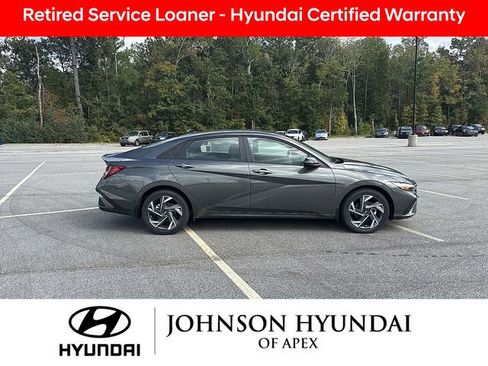 Certified 2025 Hyundai Elantra Sport image 13