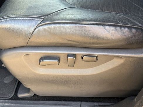 Used 2024 Nissan Armada SL image 28