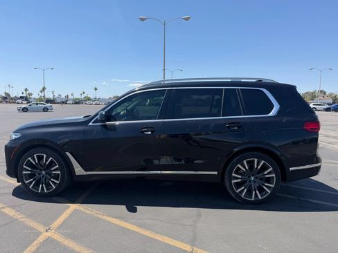 Used 2020 BMW X7 xDrive40i w/ Premium Package AWD/4WD image 3