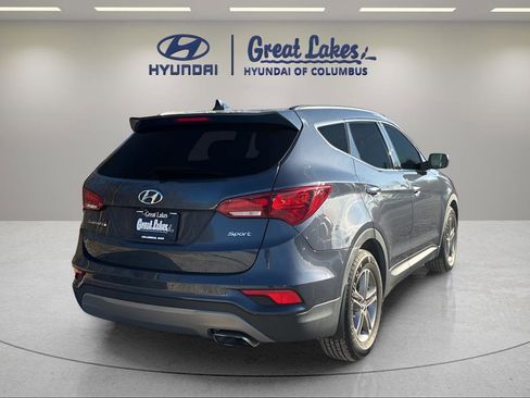 Used 2017 Hyundai Santa Fe Sport image 4