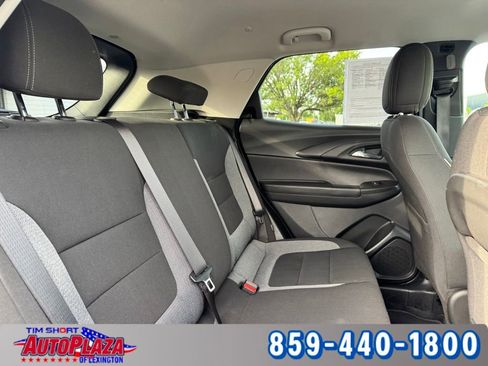 Used 2025 Chevrolet TrailBlazer LT AWD/4WD image 43