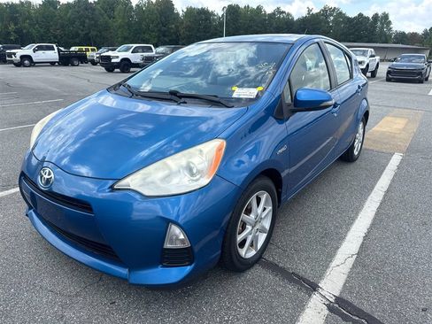 Used 2013 Toyota Prius C Three FWD image 2