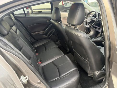 Used 2017 MAZDA MAZDA3 Touring FWD image 22