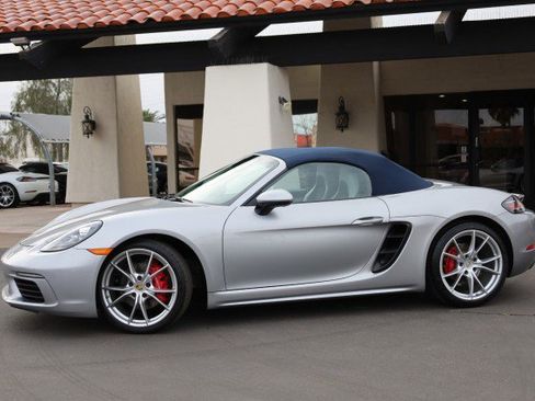 Used 2017 Porsche 718 Boxster S image 61